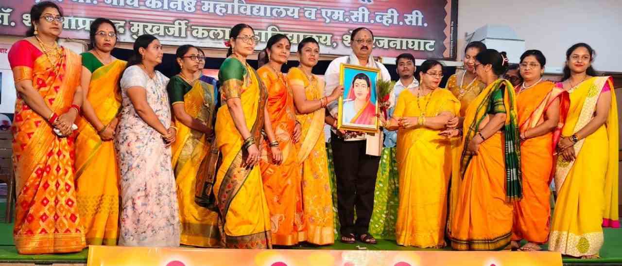 राणी लक्ष्मीबाई महिला मंडळ शे.घाट च्या वतीने शारदोत्सव साजरा
